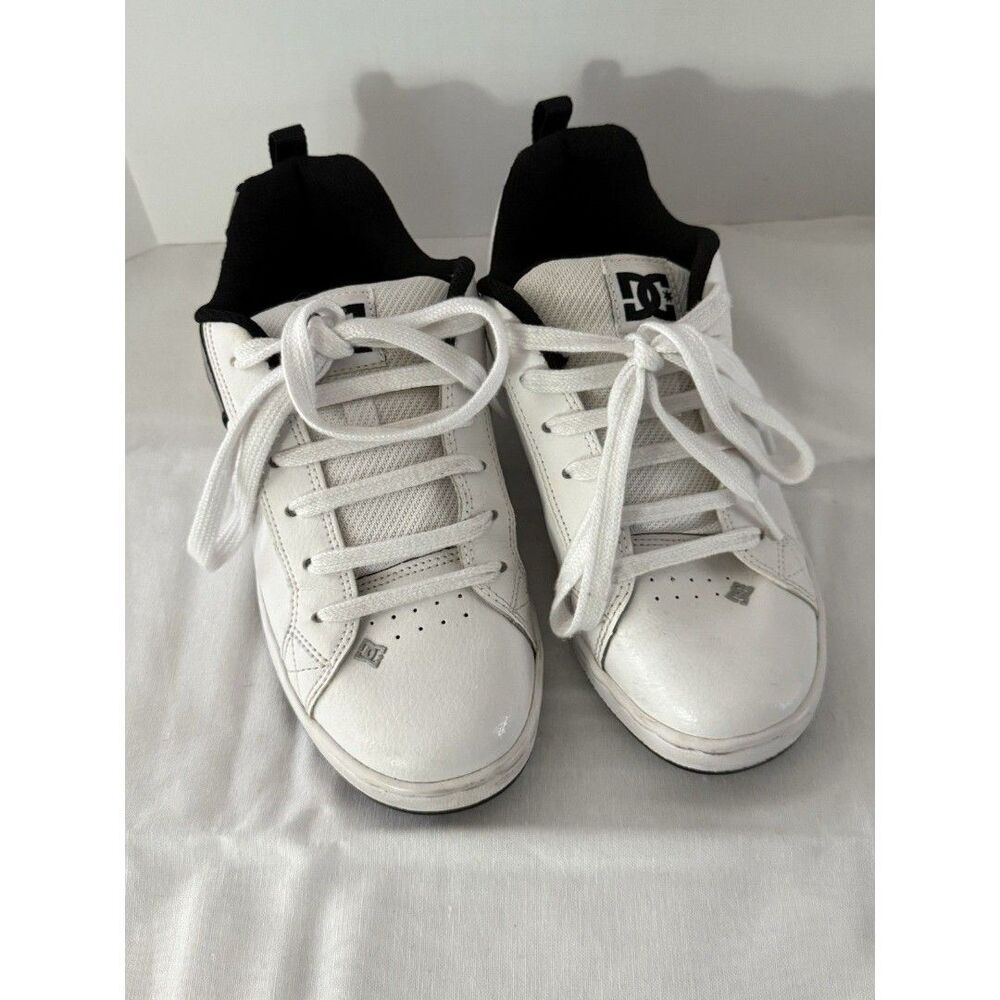 DC Youth Court Graffik Shoes White/Black Print Unisex Size 5